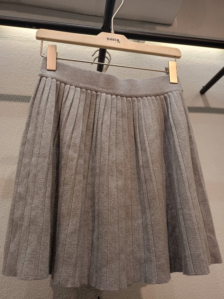 Solid Ripped Short Skirt 889