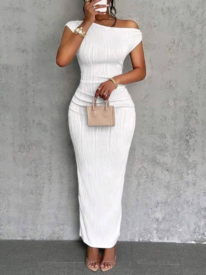 [72696] One-Shoulder Off-Shoulder Wavy Dress (Black, M)