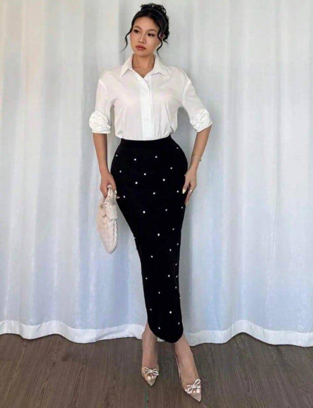 Front Lole Solid Back Suk Skirt